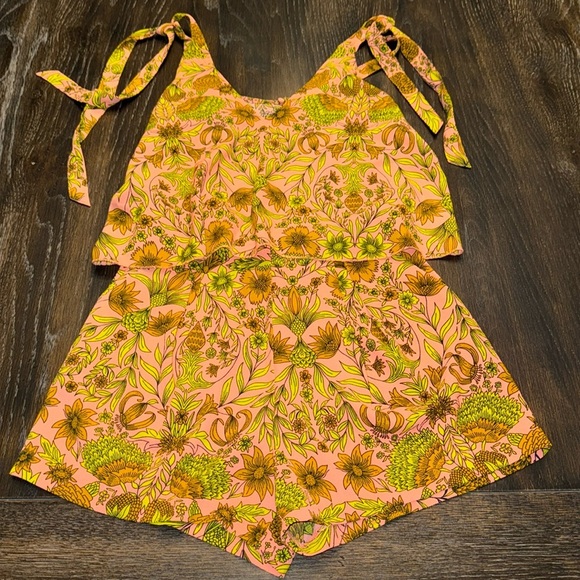 🟤 H&M PINK & GREEN FLORAL ROMPER SIZE 4 - Picture 2 of 5